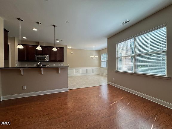 5th image of 456 Manchester Park Ln