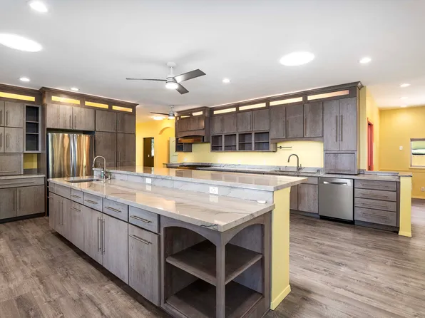 45-2805 Lehua Mauka Pl, Honokaa, HI 96727