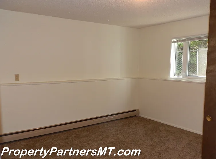 312 N 16th Ave — Photo 5