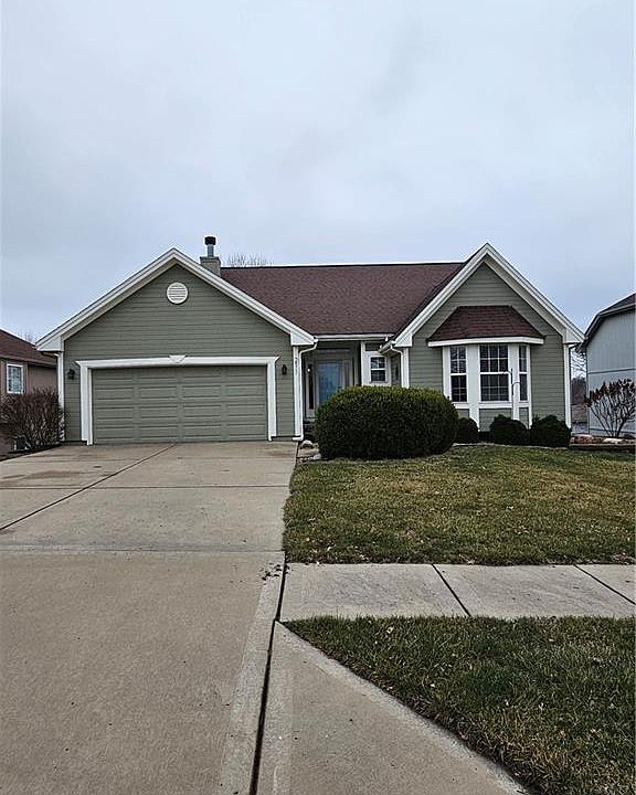 1st image of 211 Essex Dr