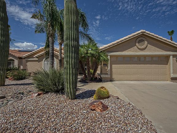 002_Nice Curb Appeal