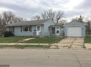 1610 Johnson St, Albert Lea, MN 56007