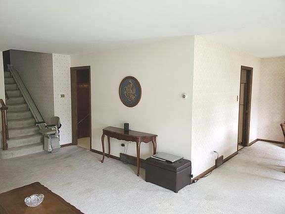 3rd image of 5308 W 105th Pl