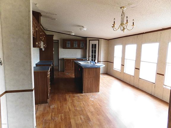 4th image of 11143 Sherry Dr