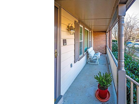 3rd image of 4553 Sawgrass Ct