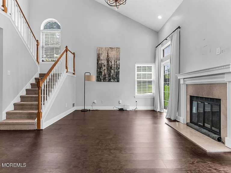 141 Old Orchard Ln — Photo 17