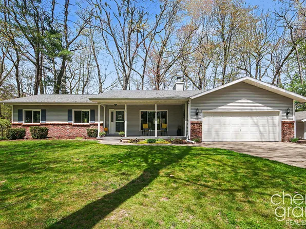 3047 Rogue Hollow Ct NE, Belmont, MI 49306