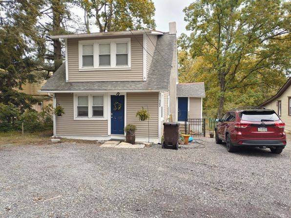322 Main St
