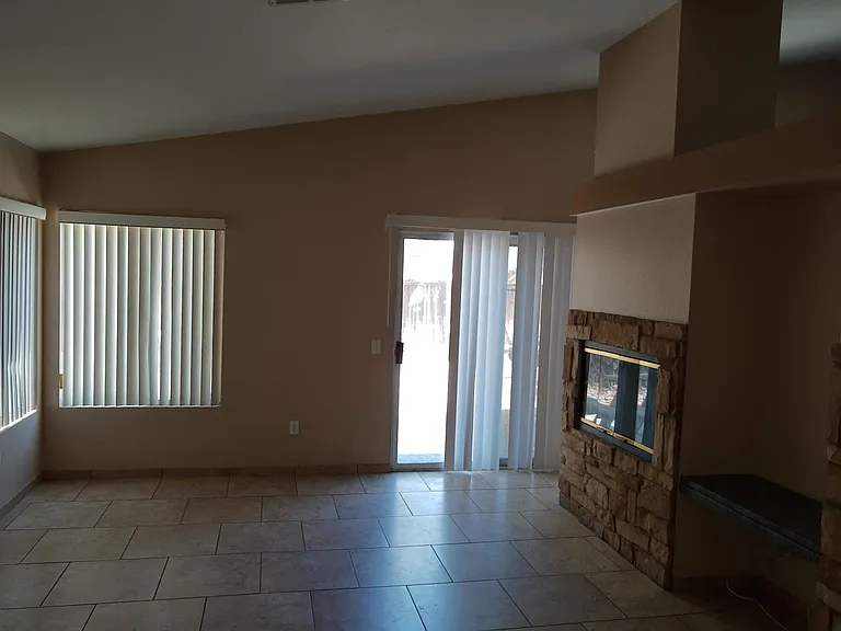 80308 Moonshadow Dr — Photo 2