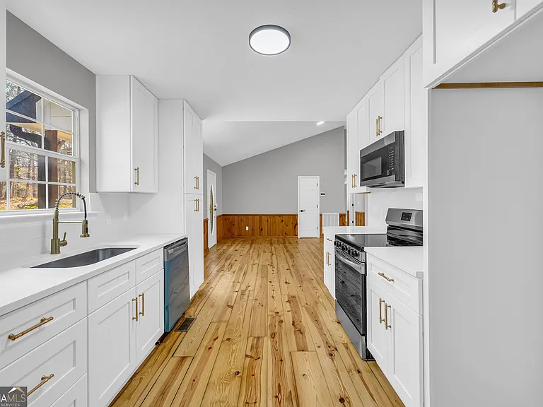 106 Degrandis Ln NE — Photo 15