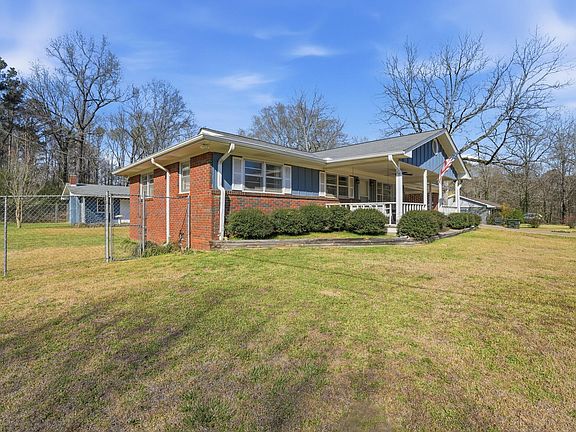 3rd image of 1804 Devon Dr