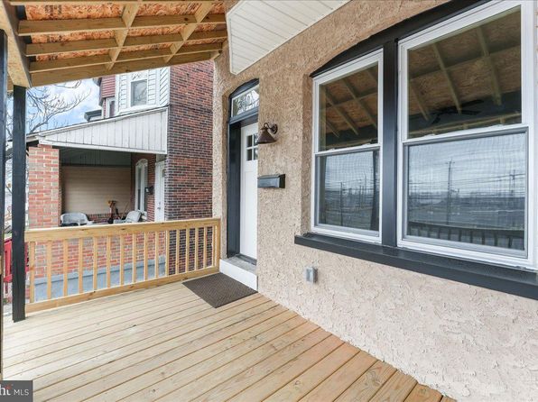 160 W Ridge Rd, Linwood, PA 19061