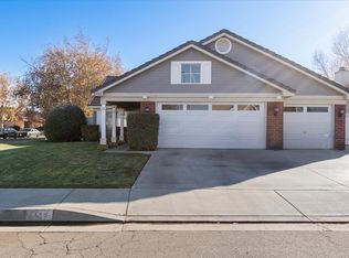 2132 Bend Ave, Lancaster, CA 93535