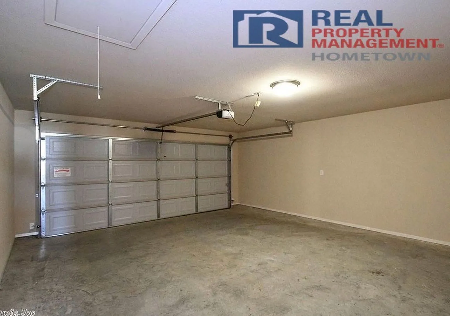 Beautiful 4-bedroom, 2-bath home in Alexander! — Photo 4