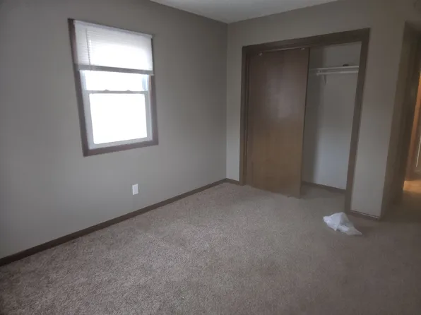 119 E 11th St, Fremont, NE 68025