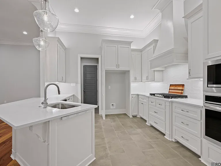 41053 Galvez Trails Blvd — Photo 6