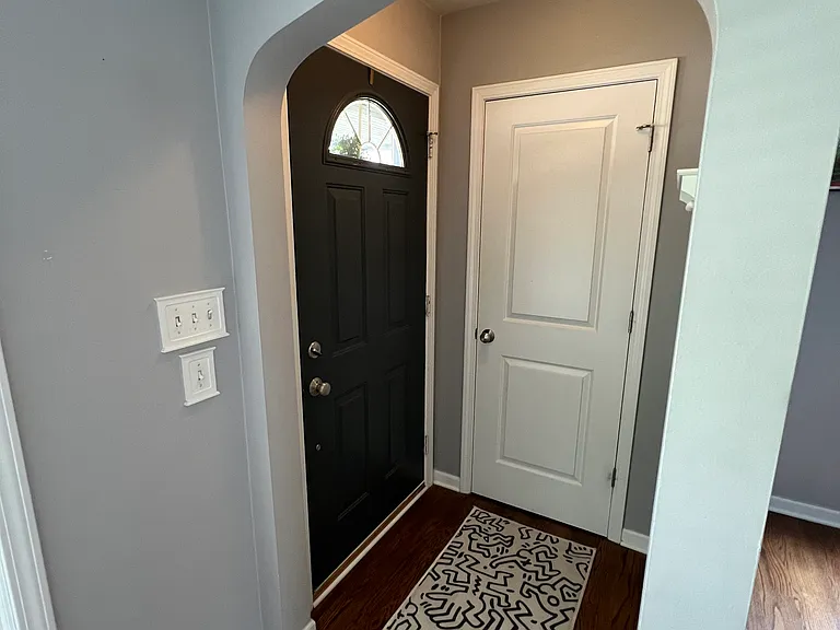 4417 Amherst Rd — Photo 4