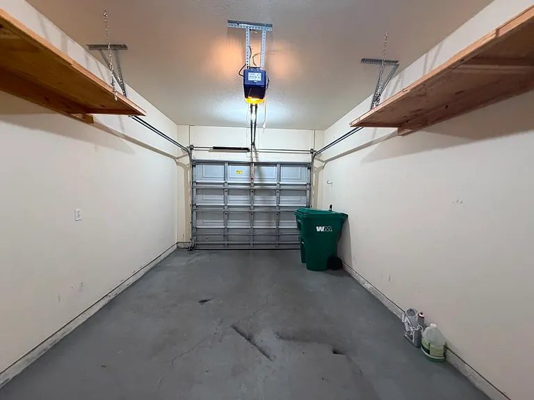 1529 Bentley Cir — Photo 26