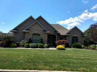 4 Oneill Dr, Moosic, PA 18507