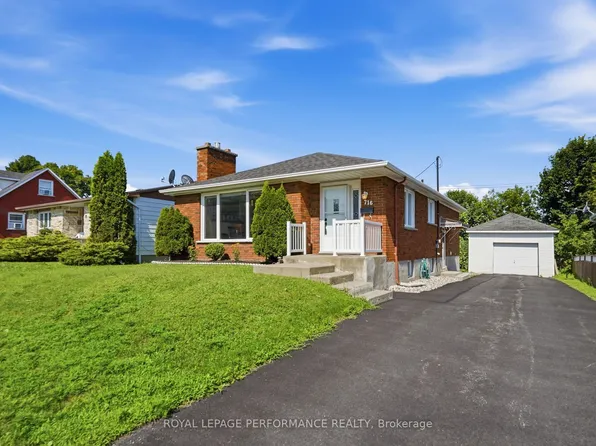 716 Cartier Blvd, Hawkesbury, ON K6A 1W7