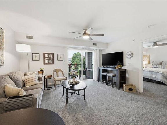 3rd image of 7800 W 123rd St #303