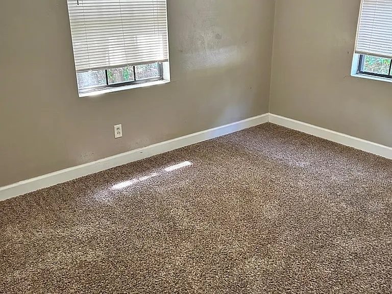 727 California St — Photo 10