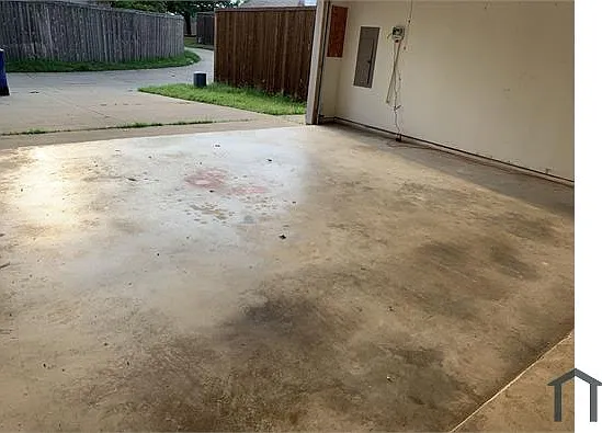 8409 Greenfield Dr — Photo 22