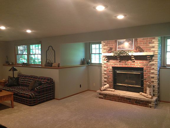 LL family room w/ 2nd fp