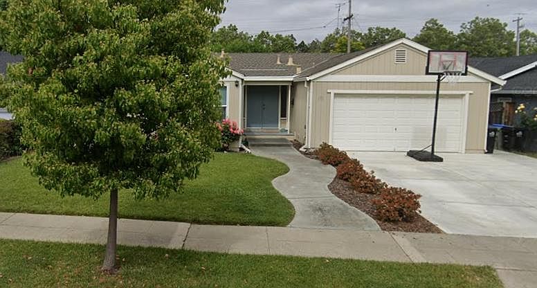 1st image of 679 Hamann Dr