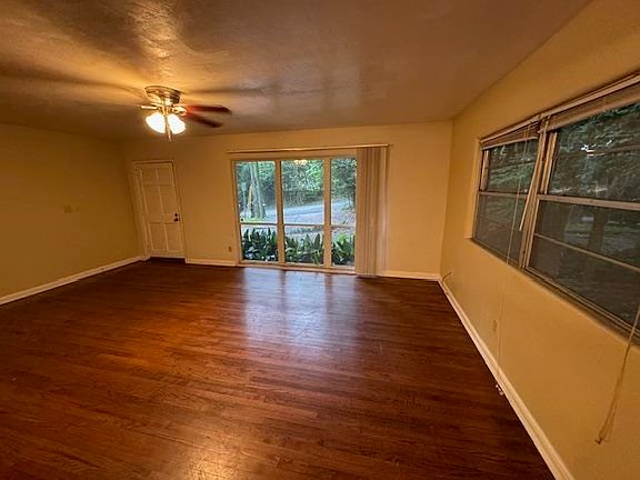 2nd image of 1607A Sauls St #A