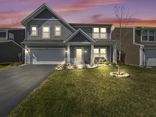 4923 Crestbrook Dr, Lockbourne, OH 43137