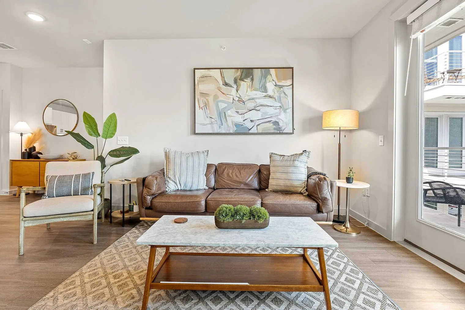 3 bed, 3.0 bath, 1399 sqft, $5,846 — Photo 3