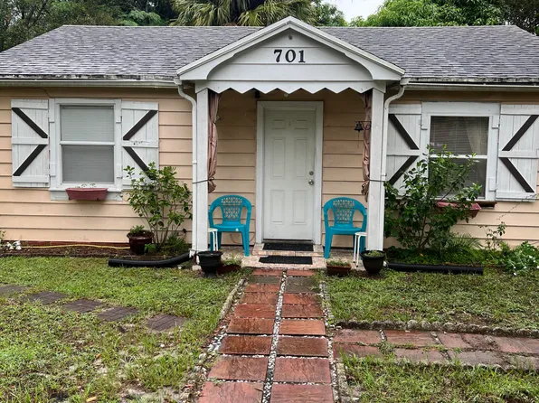 701 S 17th Street S, Fort Pierce, FL 34950