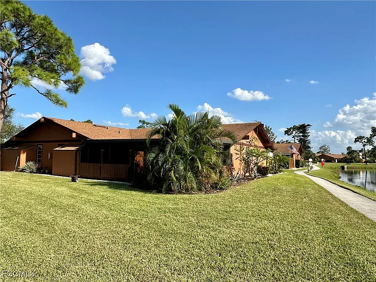 15427 Crystal Lake Dr — Photo 28