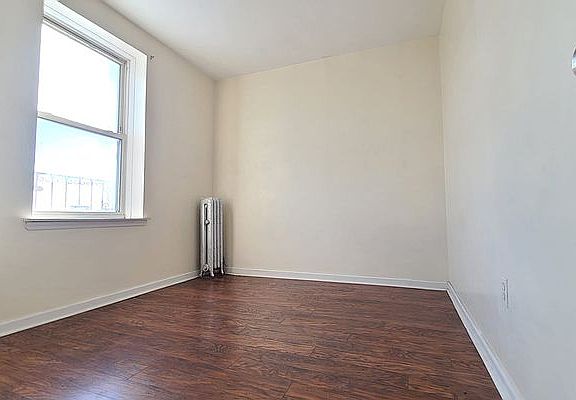 4th image of 1901 Bergen St APT 4F