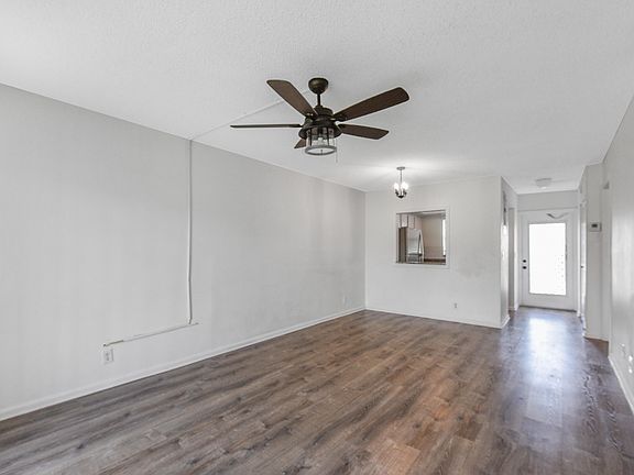 5th image of 9851 Sandalfoot Boulevard #210