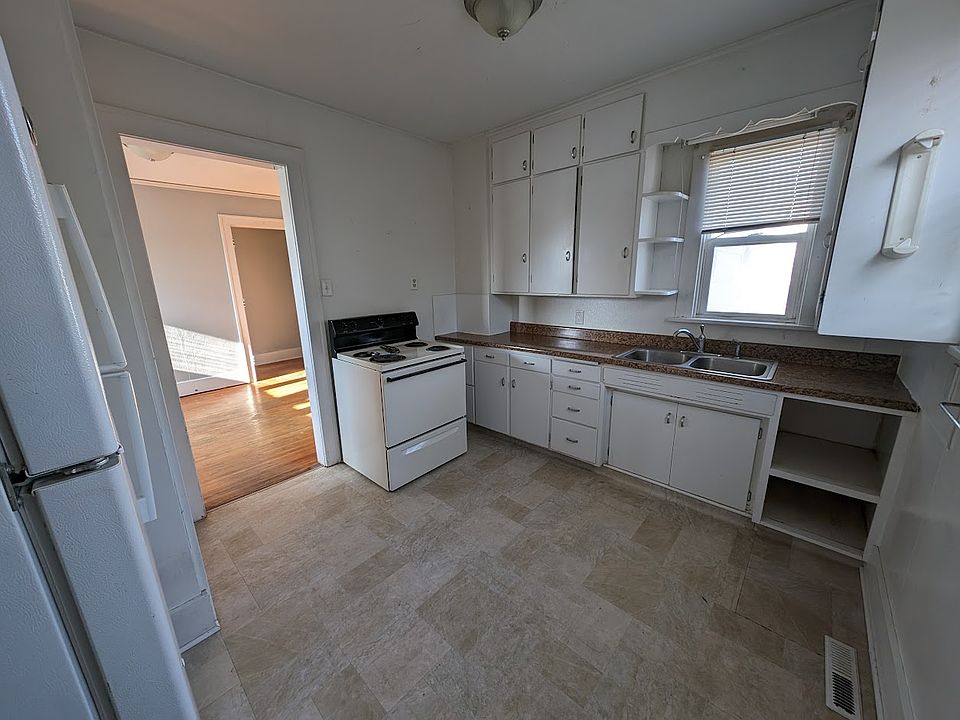 507 3rd Ave SE, Independence, IA 50644 Zillow