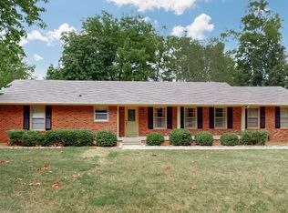 2017 College View Dr, Murfreesboro, TN 37130