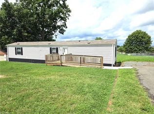 126 Sheraton Ct, King, NC 27021