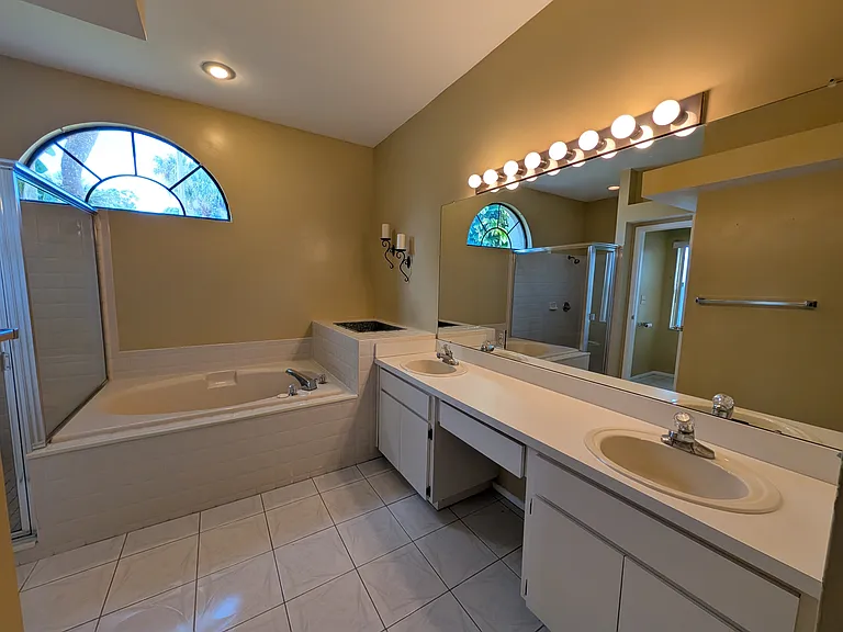 11201 Pocket Brook Dr — Photo 18