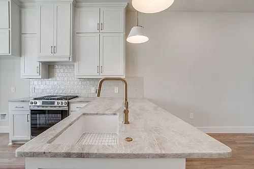 2820 Weisenberger St #102 Photo 1