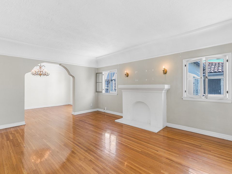 1st image of 349 N Sierra Bonita Ave #1/2