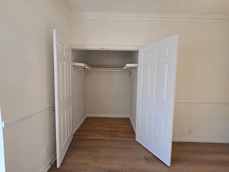 357 N Ogden Dr — Photo 21