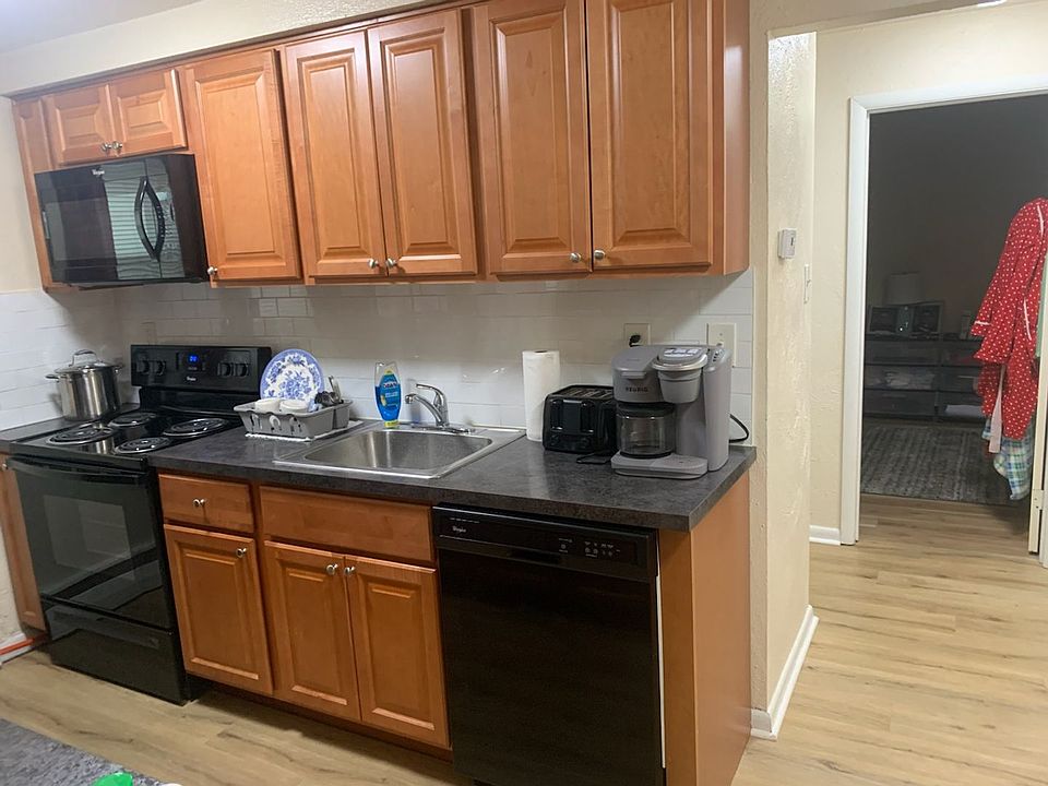 1st image of 75 N Morton Ave #1C
