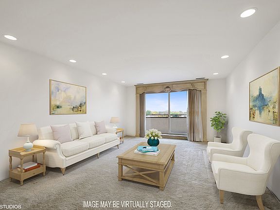 3rd image of 6400 N Cicero Ave APT 615
