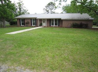 215 Frontier Dr, Waycross, GA 31501