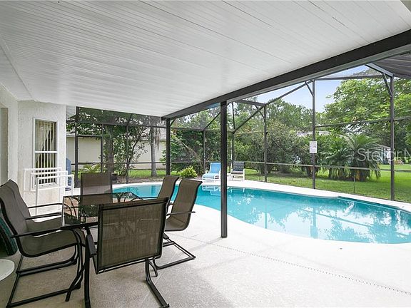 4th image of 218 Sunridge Woods Blvd