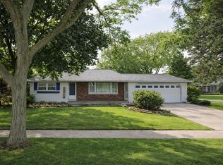 632 Weidner Rd, Buffalo Grove, IL 60089