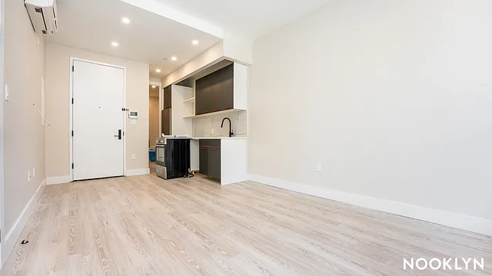 Rented by Nooklyn NYC LLC | media 15