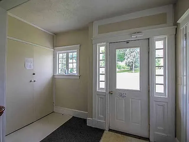 2 Forest Ave #2B — Photo 2